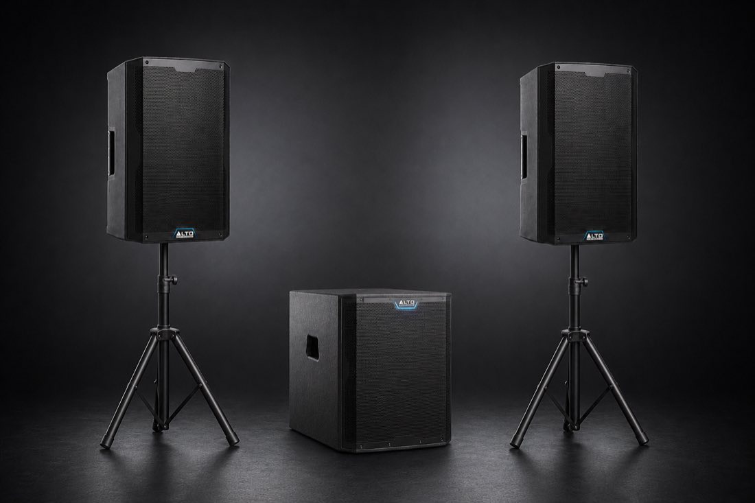 Dos altavoces Alto TS415 y subwoofer Alto TS18S — equipo del Pack Karaoke Bro